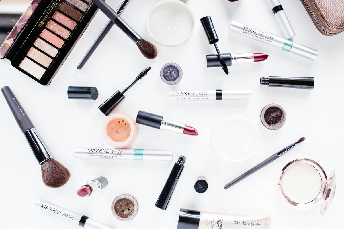 Cosmetic Eyelash Curler: 7 Proven Tips to Avoid Painful Mistakes
